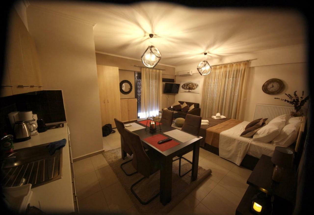 Kosmos Service Apartment City Center 1 With Additional Cost Parking Солун Екстериор снимка