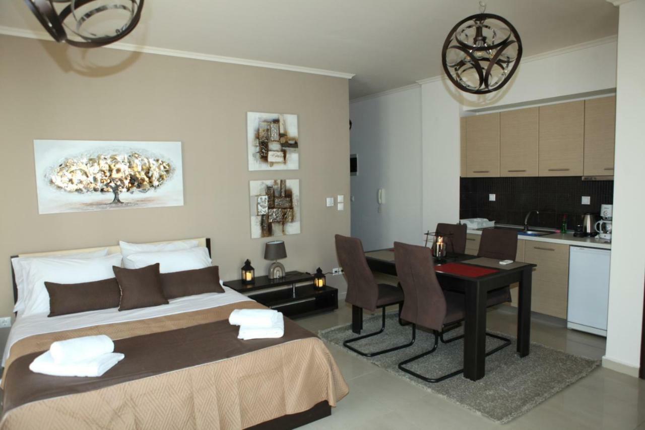 Kosmos Service Apartment City Center 1 With Additional Cost Parking Солун Екстериор снимка